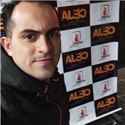 Vou ensinar conceitos básicos de informática e navegação na internet para pessoas que necessitam de ajuda para iniciar no mundo digital